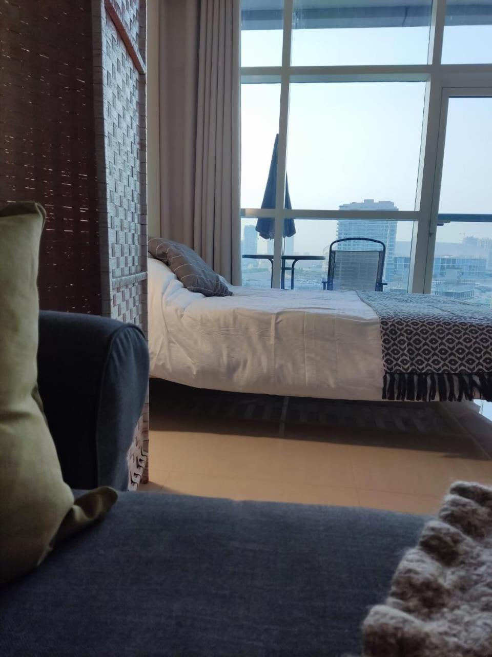 Studio In The Heart Of Sports City -Great View & Amenities! Dubai Exterior foto